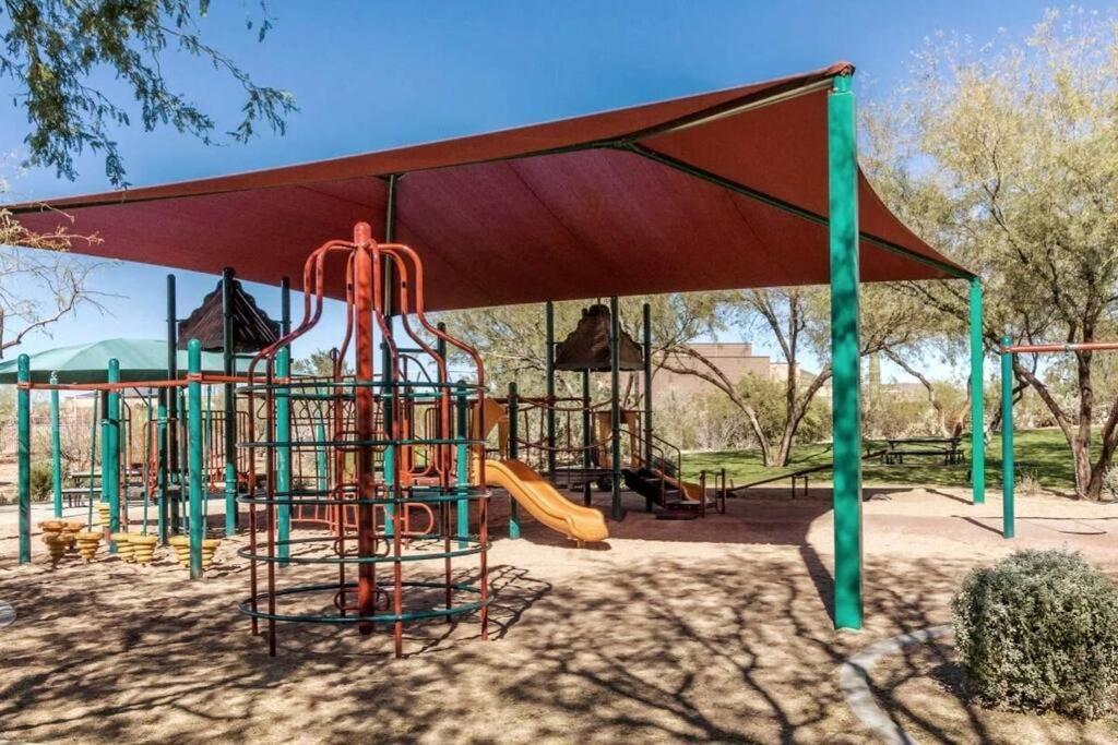 Phoenix Home With Heated Pool, Desert Views & Hot Tub Anthem Bagian luar foto