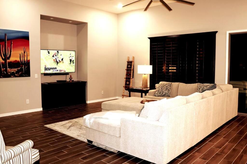 Phoenix Home With Heated Pool, Desert Views & Hot Tub Anthem Bagian luar foto